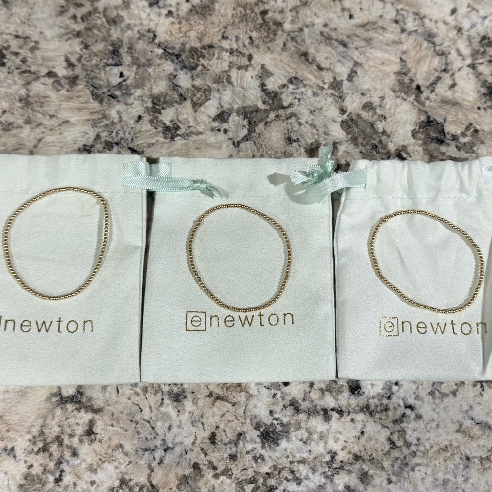e newton classic gold bracelet